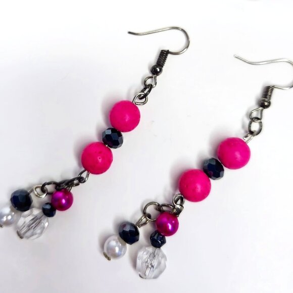 Pink Beaded Boho Dangle Earings - Picture 1 of 2